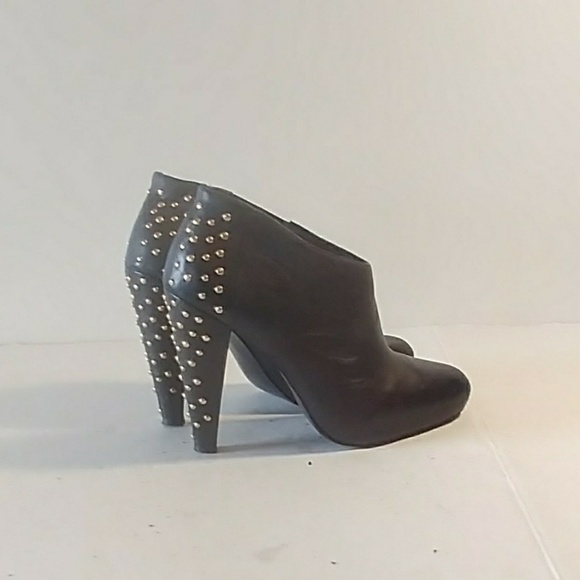 Steve Madden - Picture 3 of 5